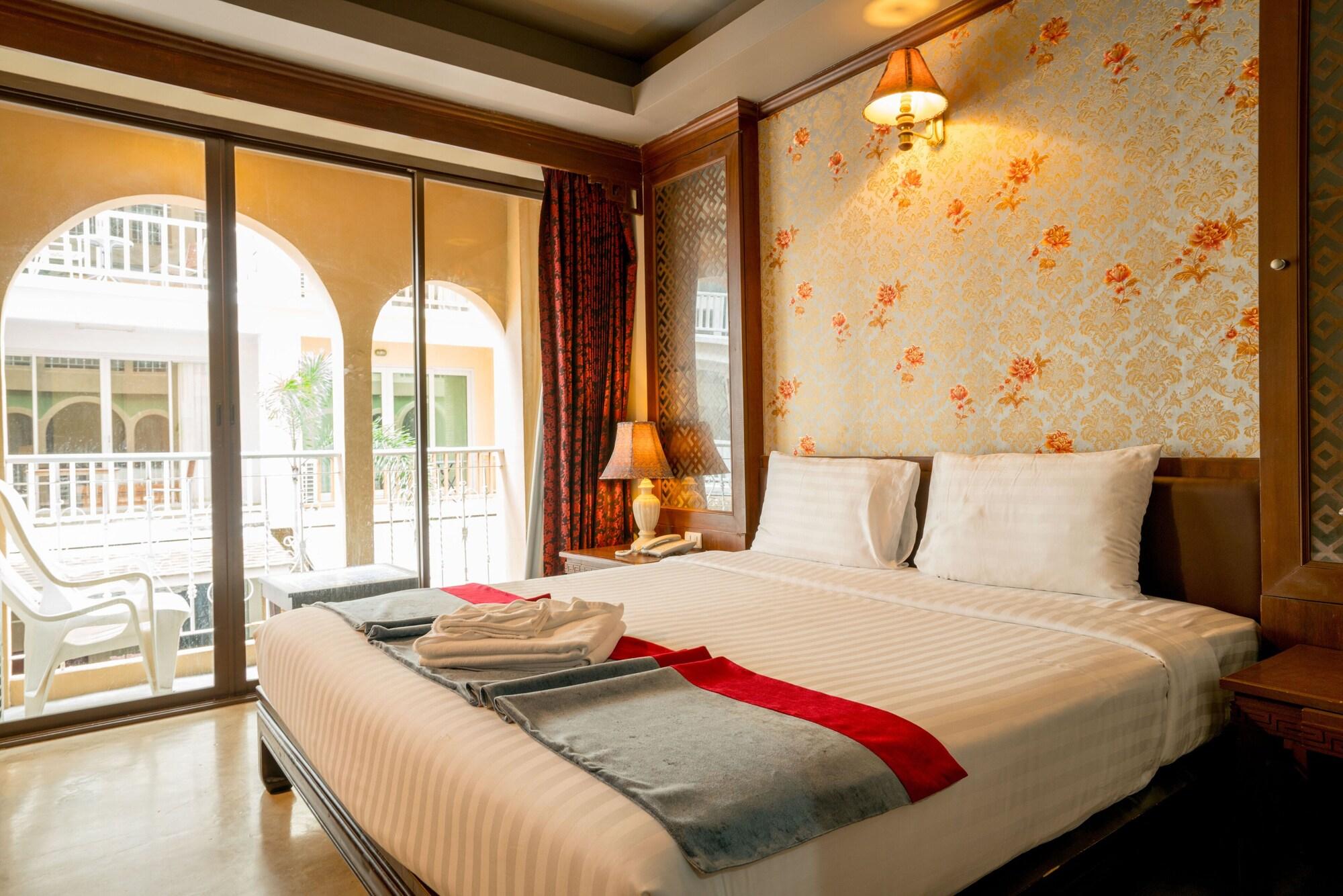 Hotel Minatale Phuket Patong Esterno foto