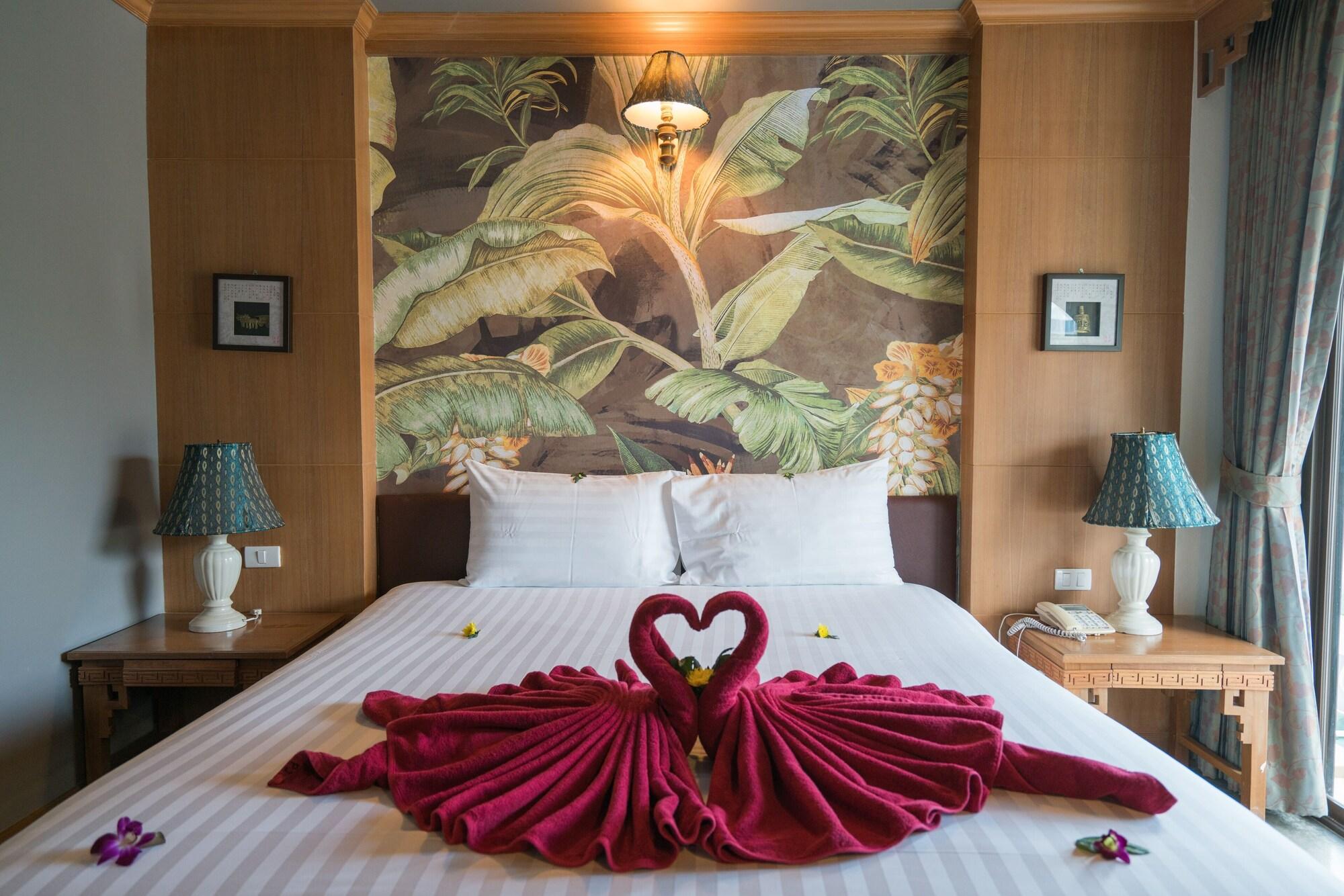 Hotel Minatale Phuket Patong Esterno foto