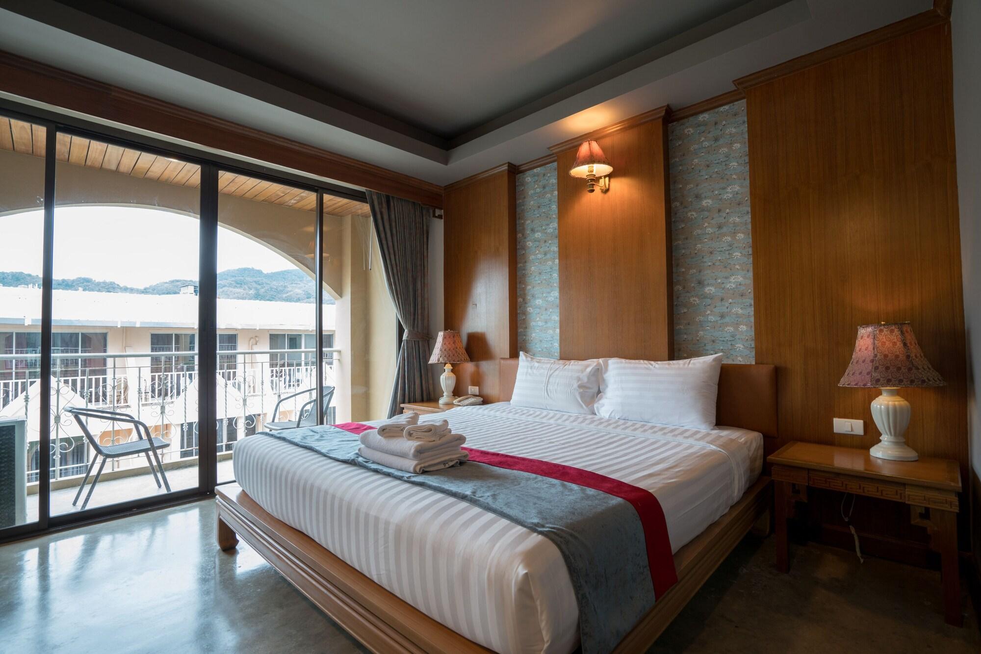 Hotel Minatale Phuket Patong Esterno foto