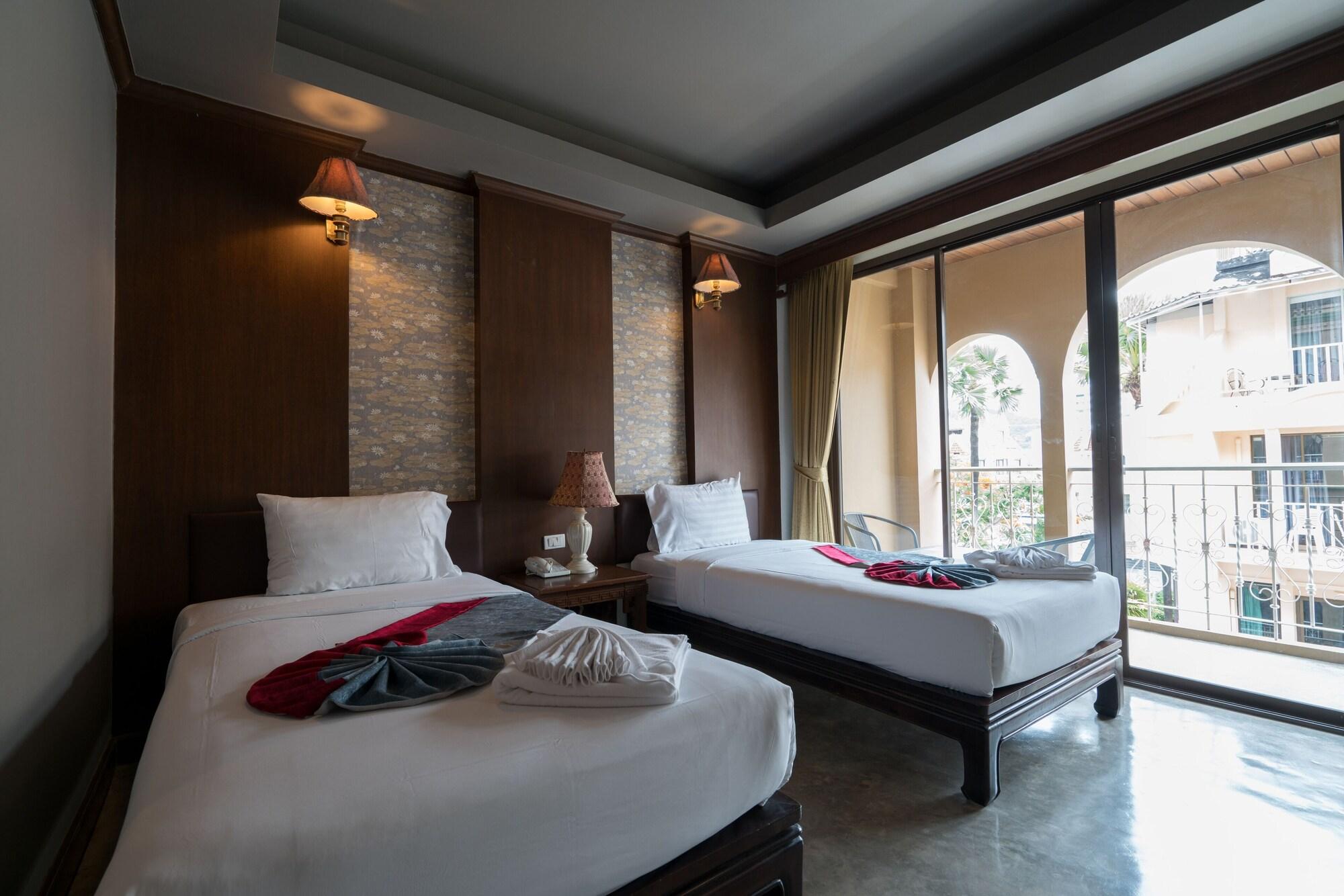 Hotel Minatale Phuket Patong Esterno foto