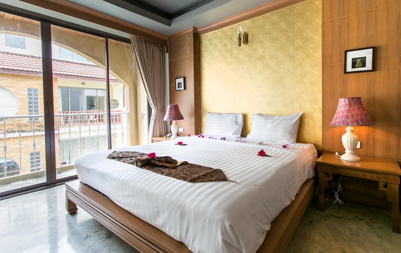 Hotel Minatale Phuket Patong Esterno foto